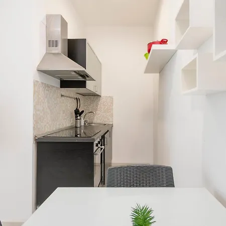 Apartman I-host - Caldara 6 Milánó